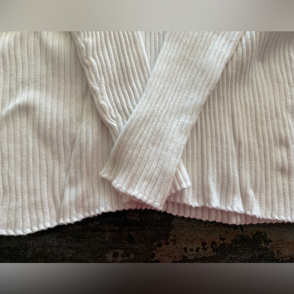 🤍🌊🧶EXPRESS Cotton Rib Mock Turtleneck Sweater - Picture 3 of 4